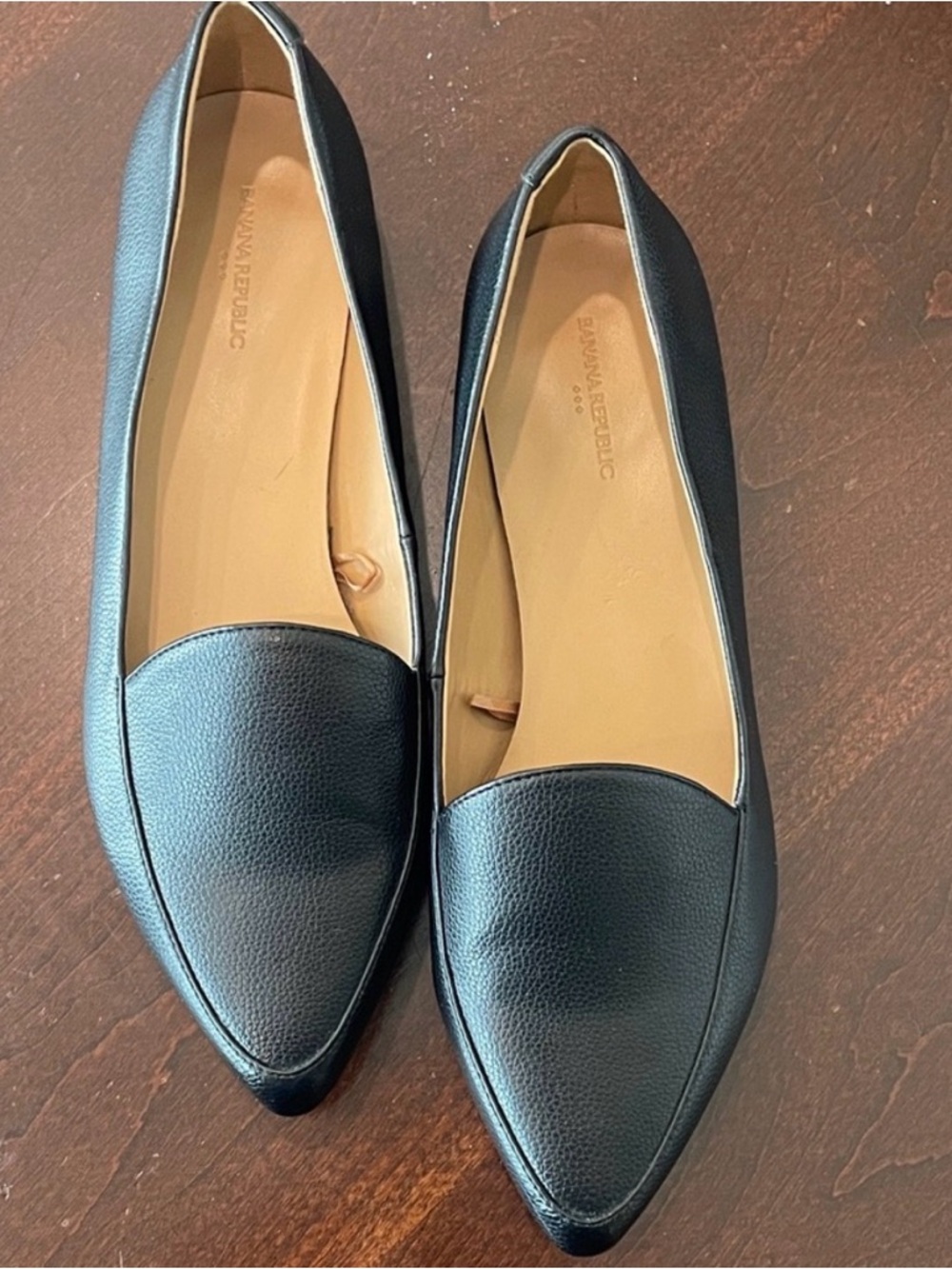 Banana Republic Black Pointed Leather Flats